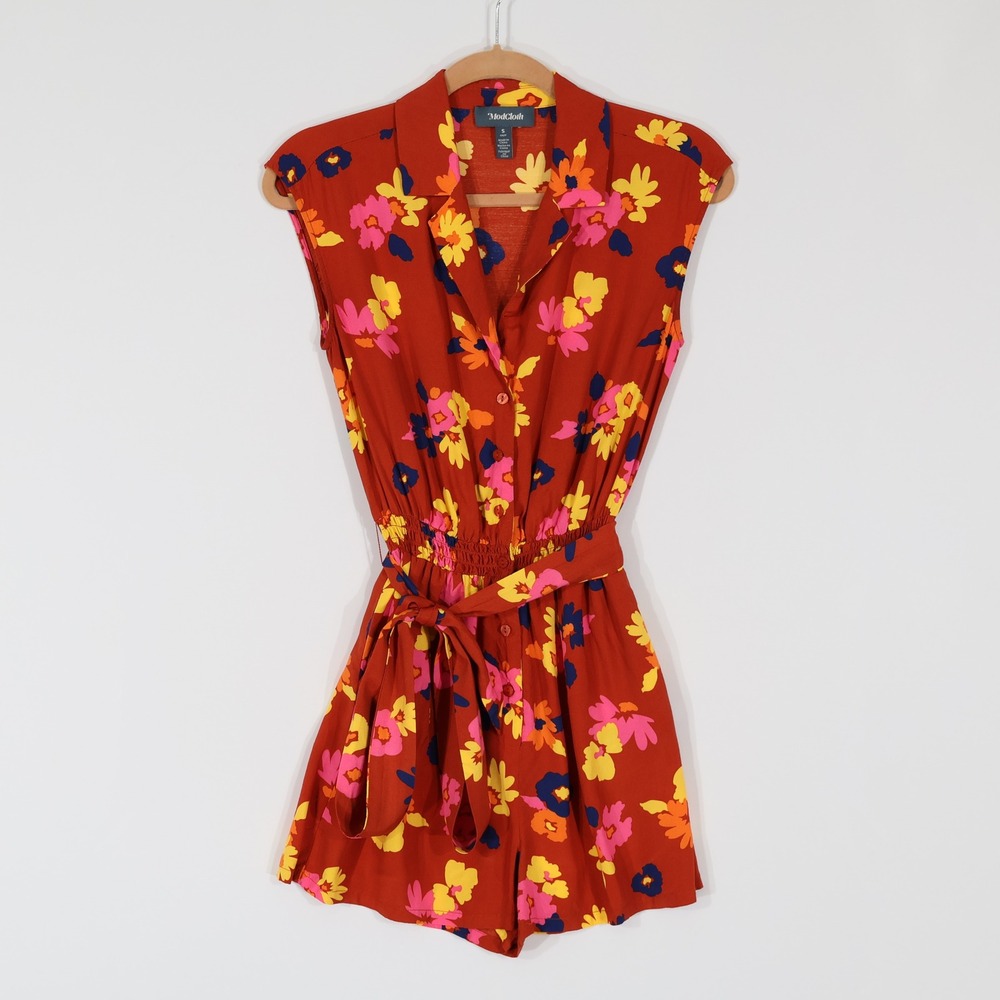 ModCloth Floral Romper Womens Small Red Sleeveless Button Front Belted Vacation